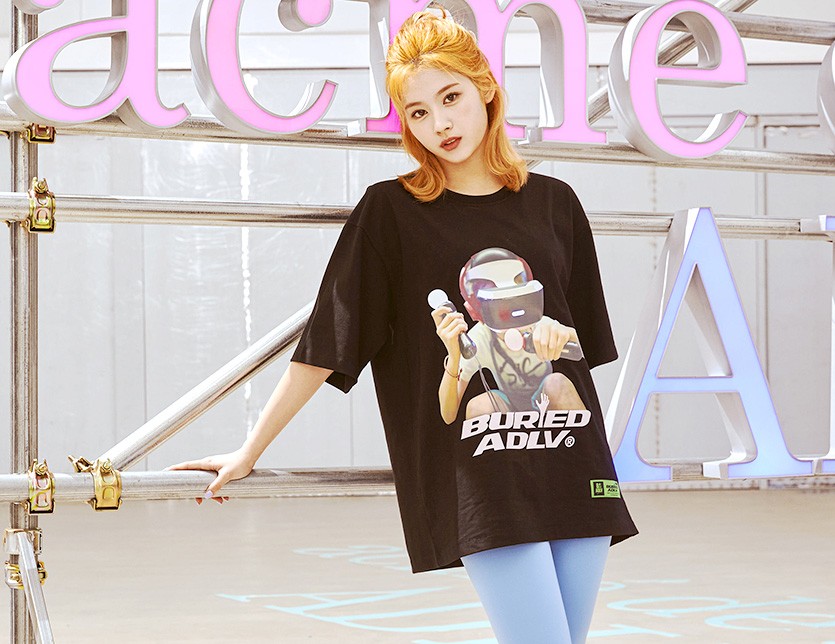 アクメドラビ　acme` de la vie　コラボTシャツ クレヨンしんちゃん 新品 acme de la vie ADLV☆アクメドラビ クレヨンしんちゃん