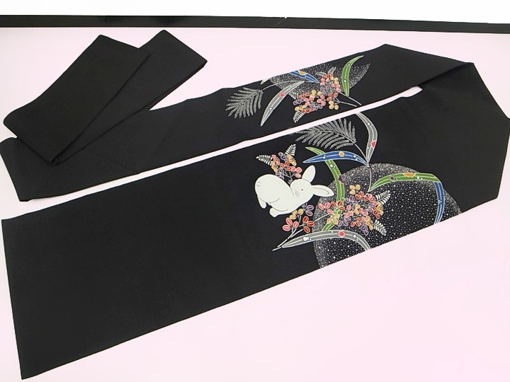 名古屋帯 和染 紅型 仕立て上がり d563s うさぎ 九寸名古屋帯 正絹 新品 栗山 再入荷あり 吉三郎 黒 通販 