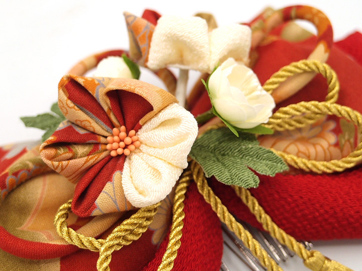 髪飾り 赤 リボン つまみ細工 組紐 ちりめん 縮緬 成人式 花 和風 浴衣  