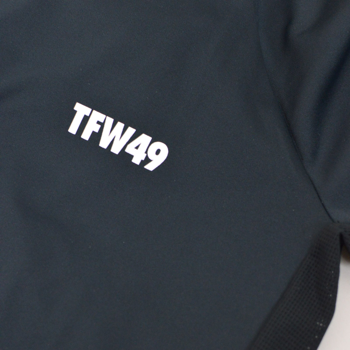 TFW49 ロゴ入り ピンク　インナーサイズL 102320016-bk-4.jpg