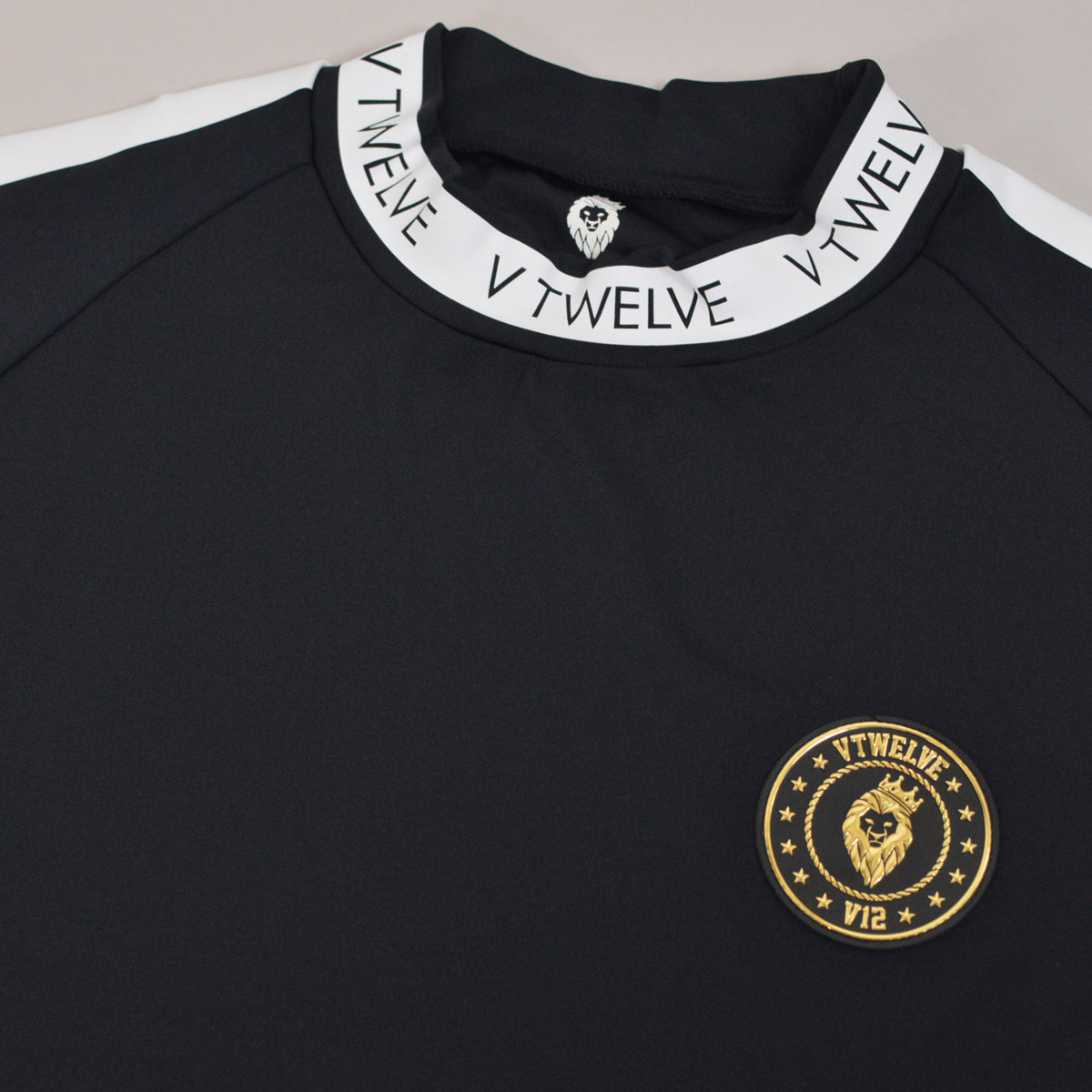 V12（ヴィ・トゥエルヴ） 半袖ハイネックシャツ (M)(L)(LL) ゴルフ ONE