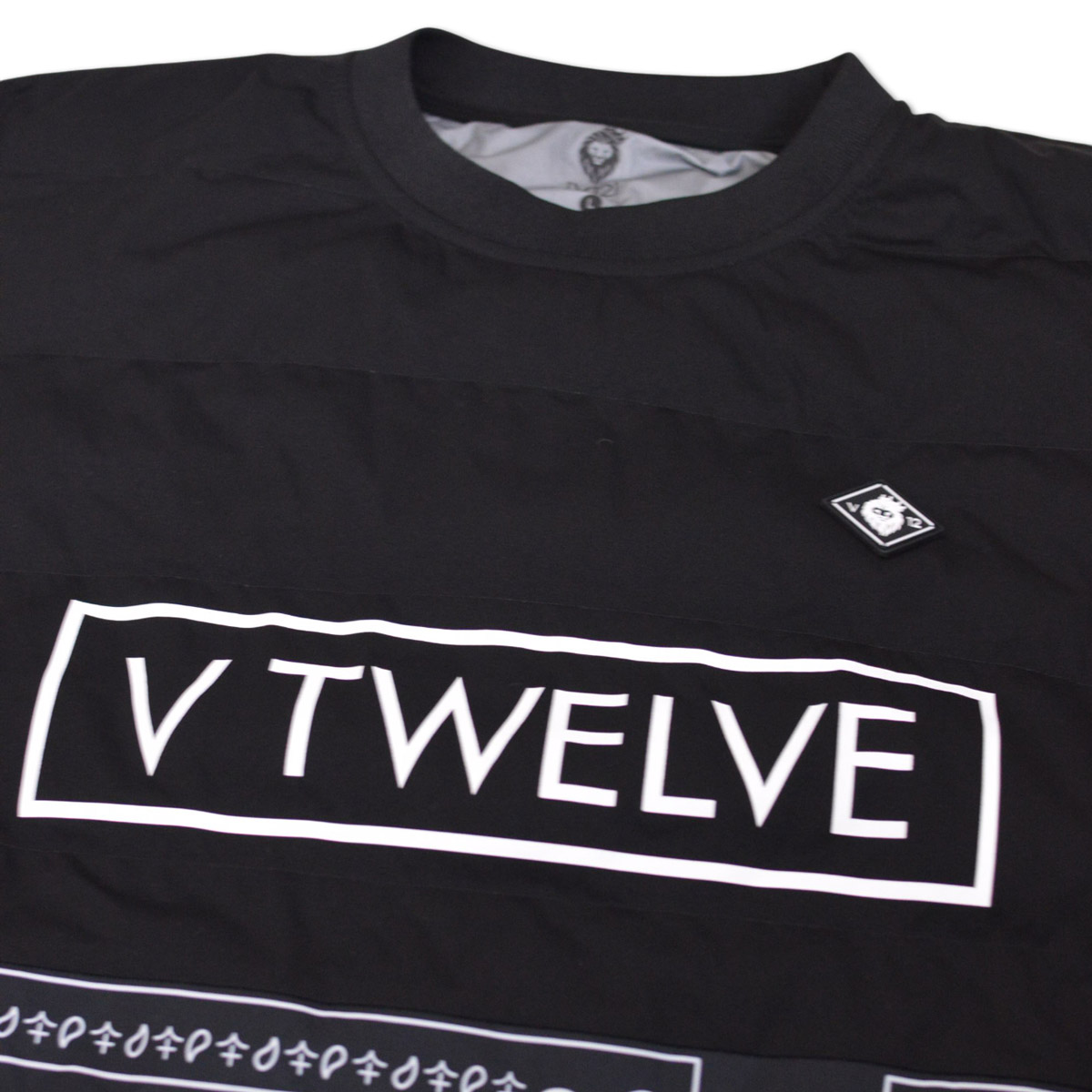 V12（ヴィ・トゥエルヴ） スニードジャック スニード 防寒 中綿 ゴルフ