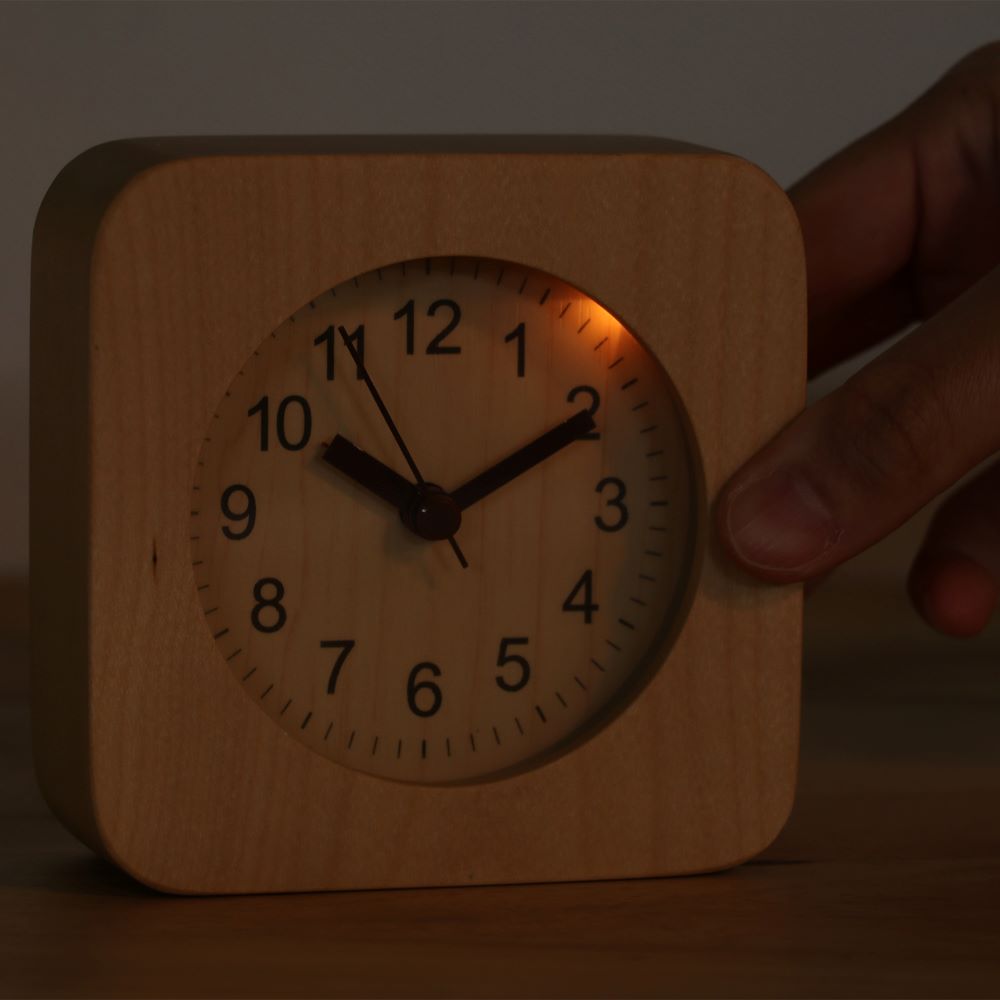 置き時計 ウッド スクエア 天然木 コンパクト 電池式 不二貿易 | 時計