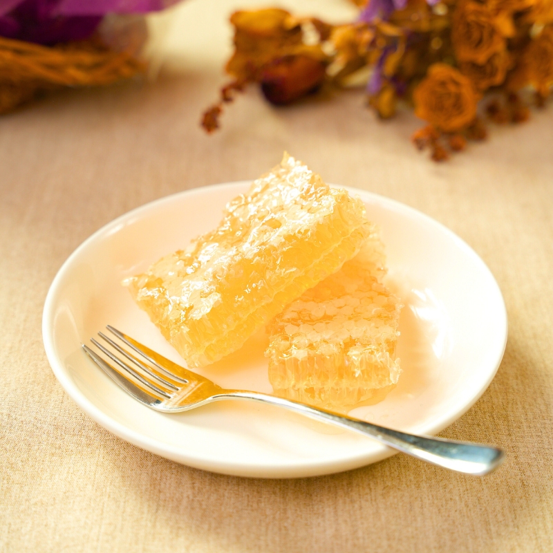 巣蜜 (ハンガリー産) 1.2kg (400g×3個) はちみつ 蜂蜜 蜂の巣