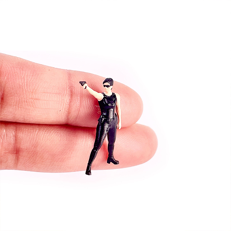 大人気！ミニチュアフィギュア 1:64スケール スリリングアクション映画