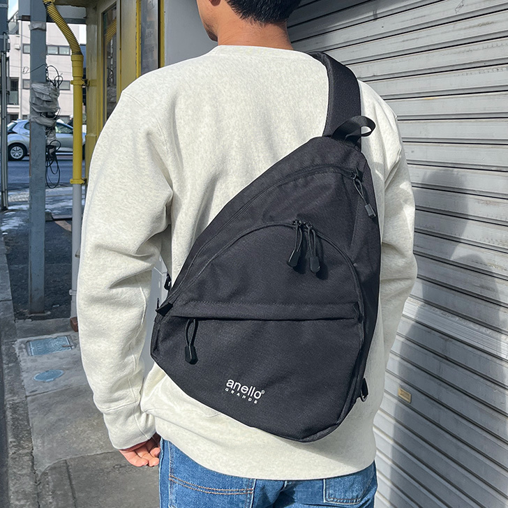 アネログランデ anello GRANDE ボディバッグ ショルダーバッグ A4 大容量 15L 撥水 軽い 斜めがけ レディース メンズ ブランド HC GTM0463 黒 大きめ 爆買の画像