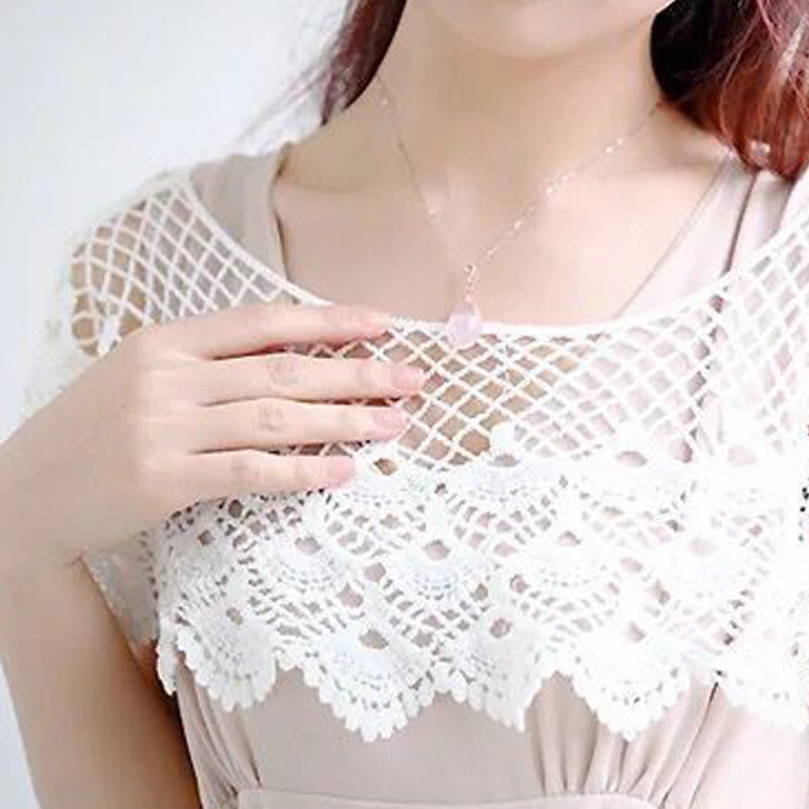 もも＊　アンティークケープ型つけえり ❇︎antique lace collar❇︎ （アンティークレースのケープ風付け襟