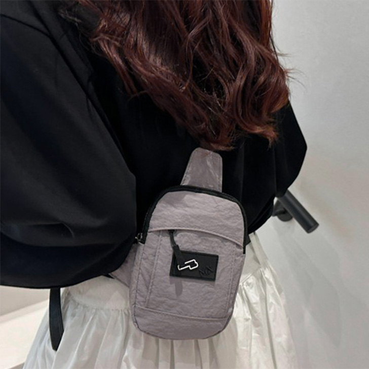 REAL STYLE ボディバッグ ワンショルダーバッグ バック ミニ