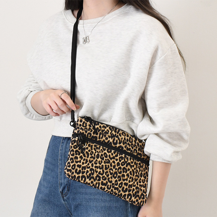 REAL STYLE サコッシュ ショルダーバッグ レディース メンズ