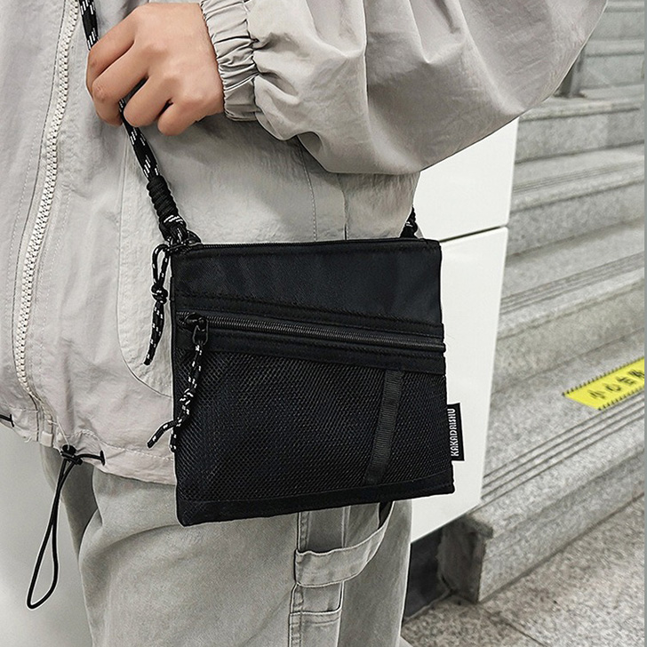 REAL STYLE サコッシュ レディース メンズ ショルダーバッグ 軽い 斜