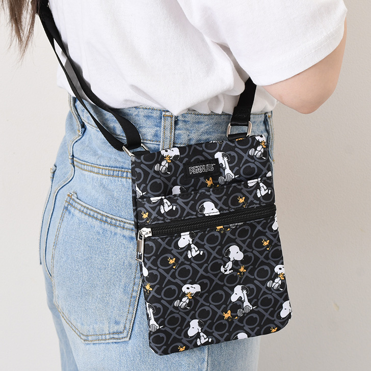 ✨新品未使用✨レスポ　SNOOPYショルダーバッグ　ミニショルダー　斜めがけ 楽天市場】スヌーピー ショルダーバッグ ミニショルダー