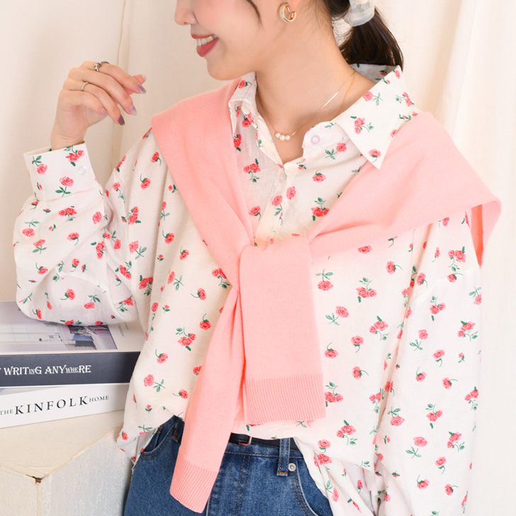新品タグつき上下2点セットアップ　花柄スカート　花柄開襟シャツ　LiSA ROY 新品タグつき上下2点セットアップ 花柄スカート 花柄開襟シャツ