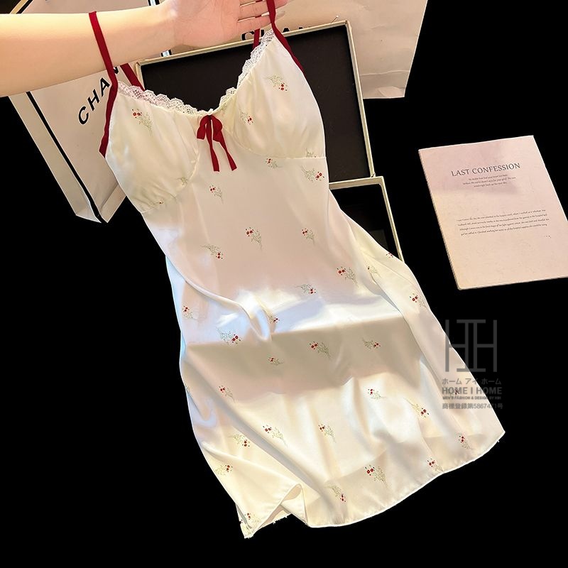 ランジェリー スリップ レディース キャミソール パジャマ サテン風 Vネック レース カップ付き 光沢 ひんやり 部屋着 可愛い セクシー 涼感 ルームウェア | ホームアイホーム | 01