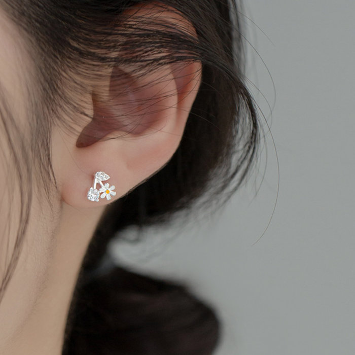 ピアス