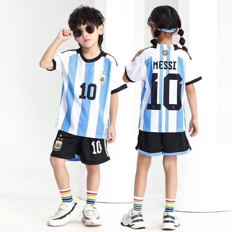 2526スタイル更新 キッズ 子供用 サッカー ウェア 上下着