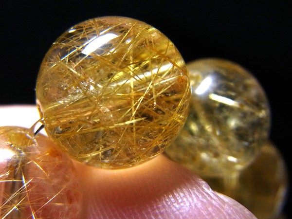 ルビーインクォーツ約12mm　天然石 tosho-stones_211-2566