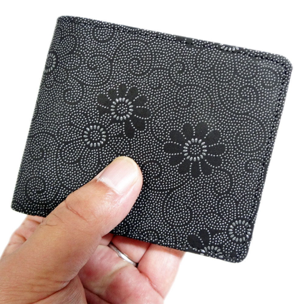 印傳屋（INDEN-YA） 印伝 財布 二つ折り札入 2006 黒地鹿革 グレー漆