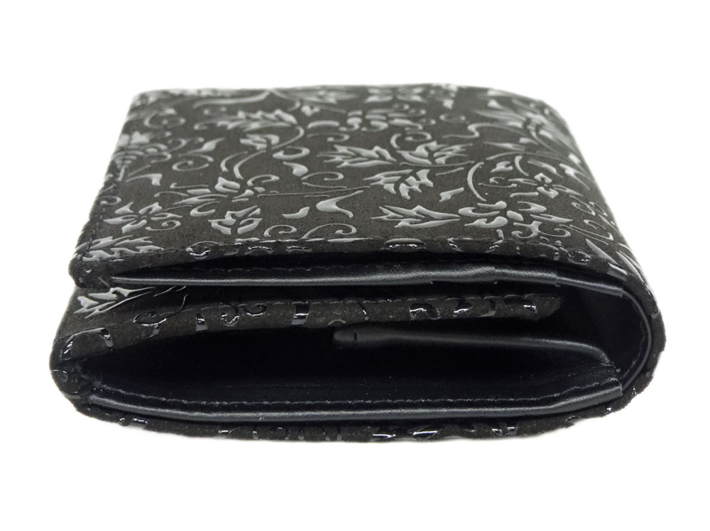 印傳屋（INDEN-YA） 印伝 財布 二つ折り札入 2204 黒地鹿革黒漆 花唐草