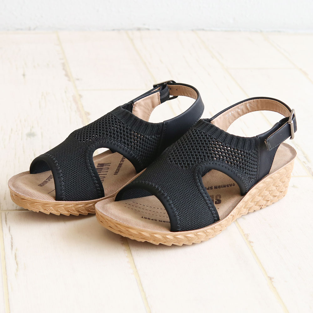 ブラックストラップ付きウェッジヒールミュール STACCATO サンダル ロワールステップウェッジヒールミュール