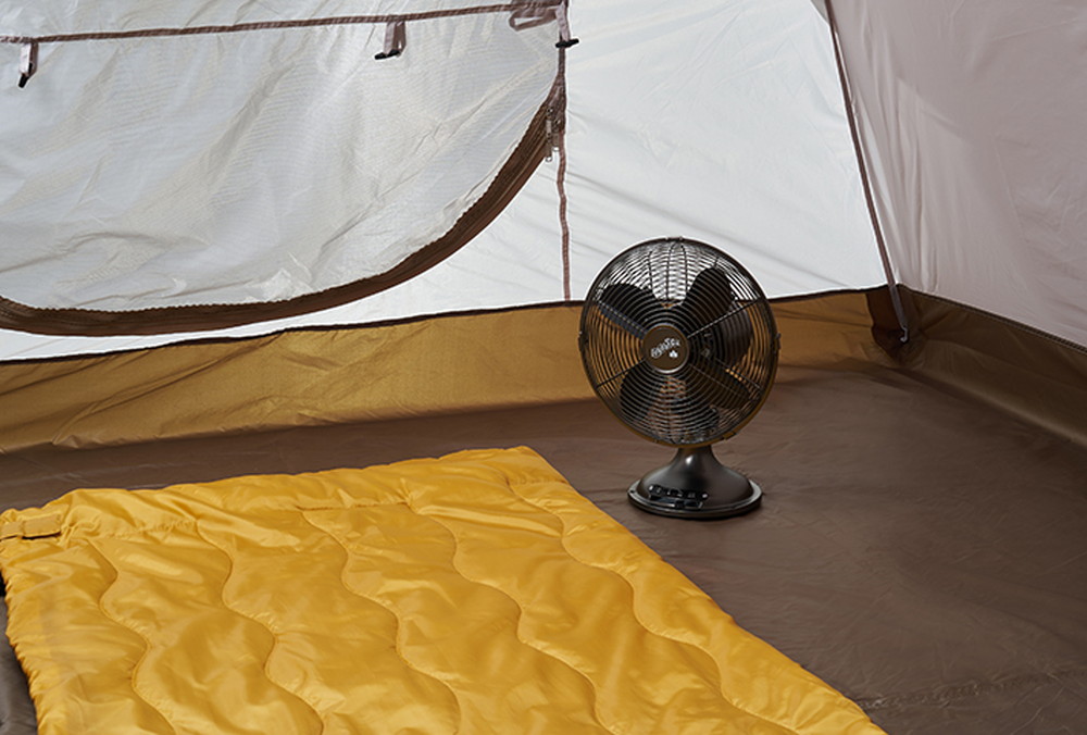 コードレス&パワフルな風量で、夏のテント内も快適！