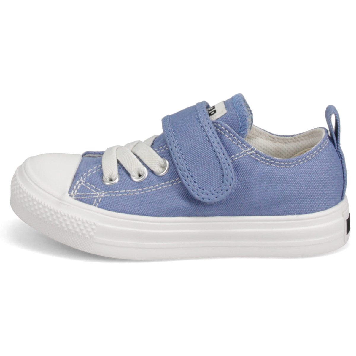 Baby blue 2025 infant converse