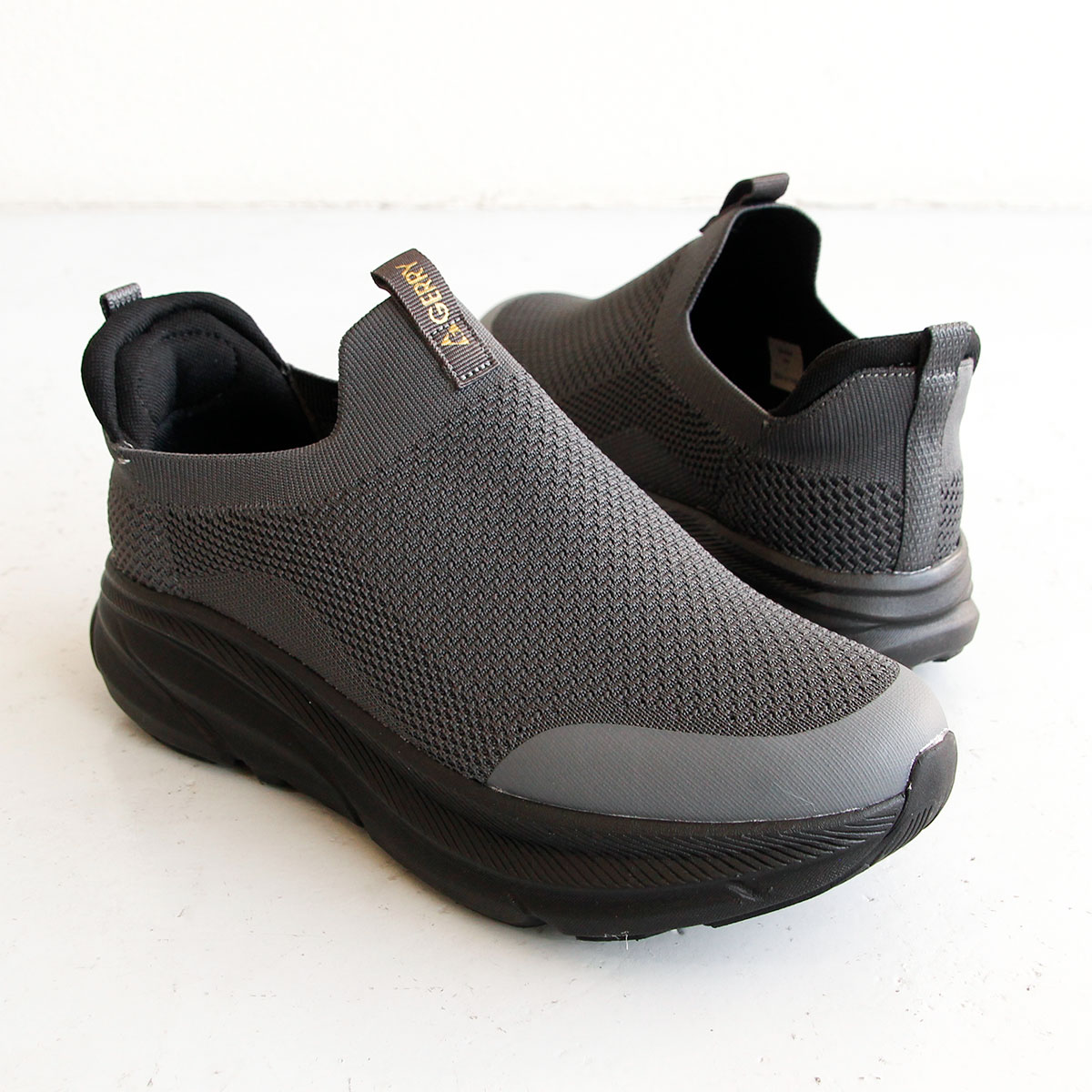 GERRY（ジェリー） スリッポン メンズ 厚底 軽量 履きやすい メッシュ