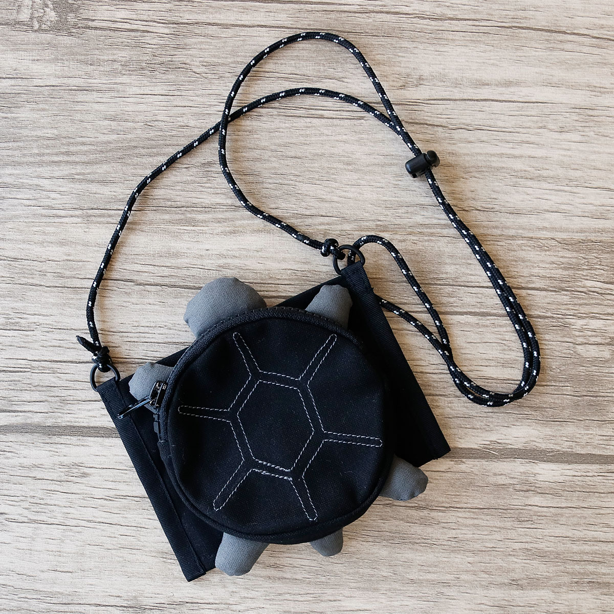 DAY OUT（デイアウト） ネックウォレット ドリンクホルダー 財布 コインケース 小銭入れ ミニ財布 缶 TsURUSU WELLCAME 950  : S-mart Yahoo! JAPAN店 - 通販 - Yahoo!ショッピング