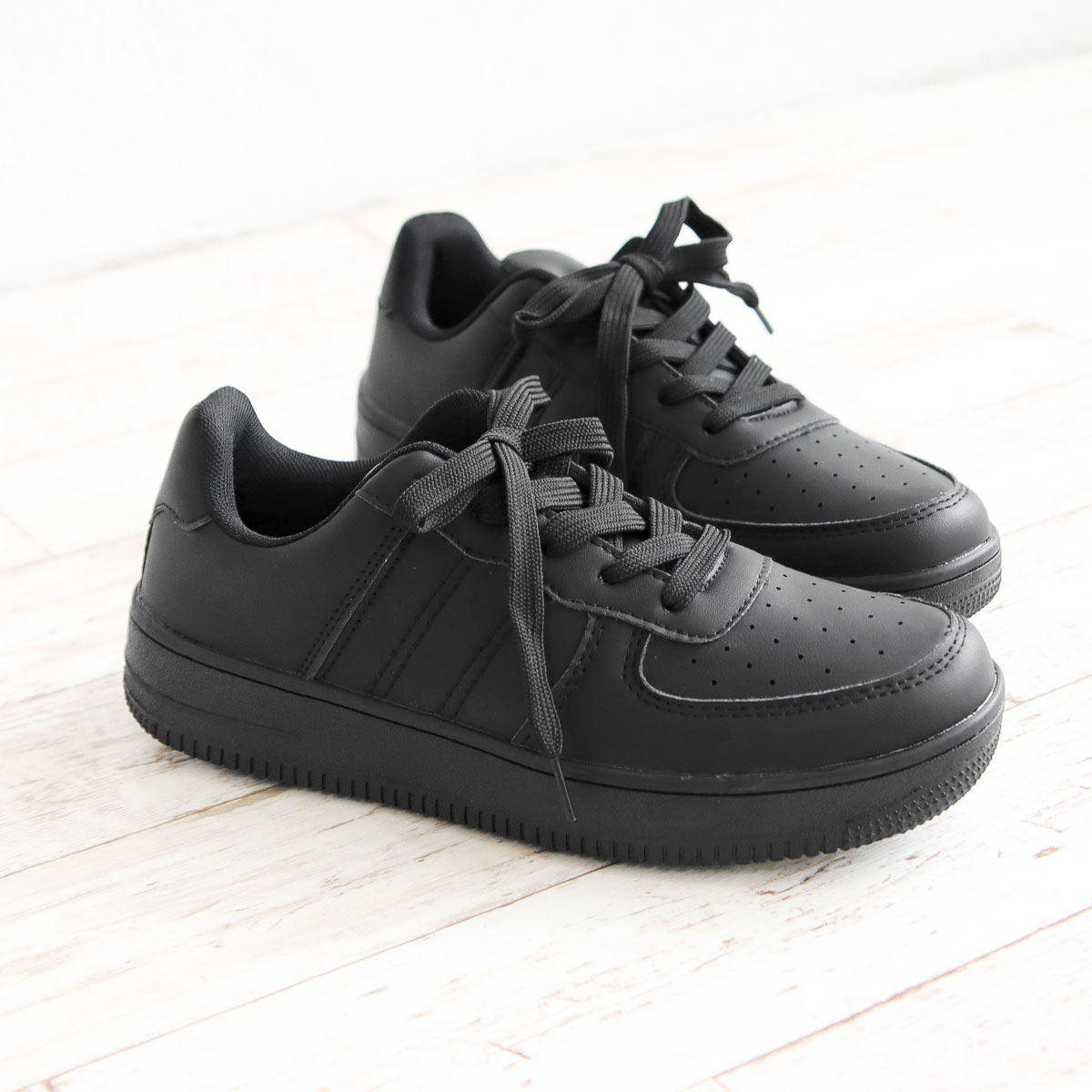 スニーカー レディース 白 ローカット カジュアルシューズ コート