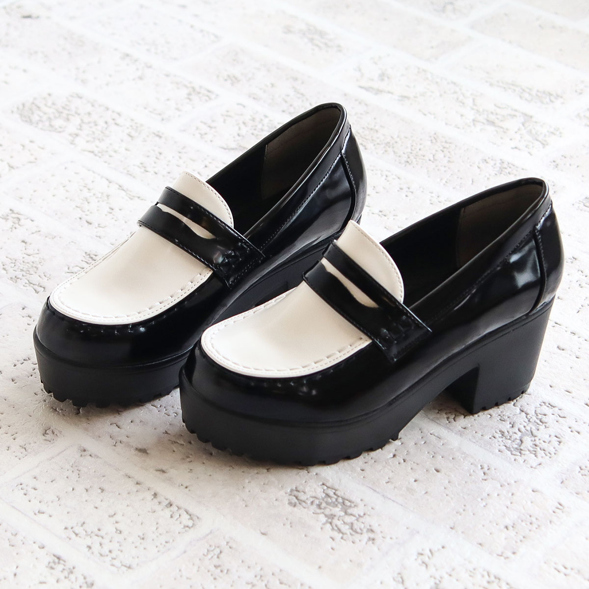 ローファー 厚底 レディース 靴 歩きやすい 柔らか 軽い トラック