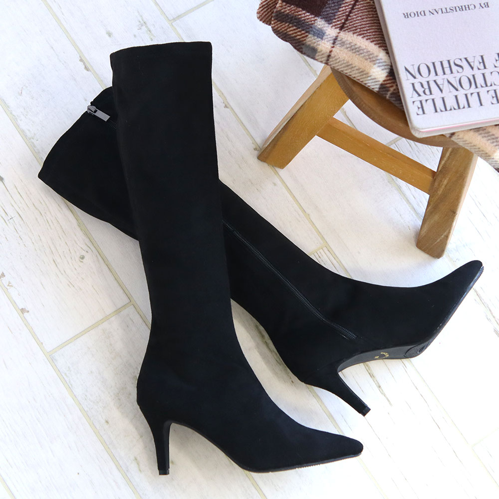 美品　グッチ　ロングブーツ　スエード　黒　ポインテッドトゥ　ピンヒール　ベルト ストレッチ ピンヒール ロングブーツ 細見え ポインテッドトゥ 7.5cm