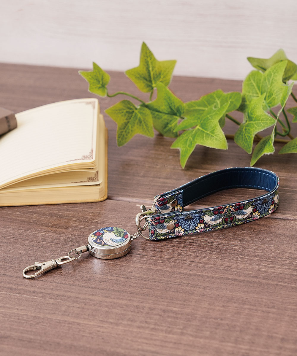 ウィリアムモリス いちご泥棒 キーホルダー リール ストラップ