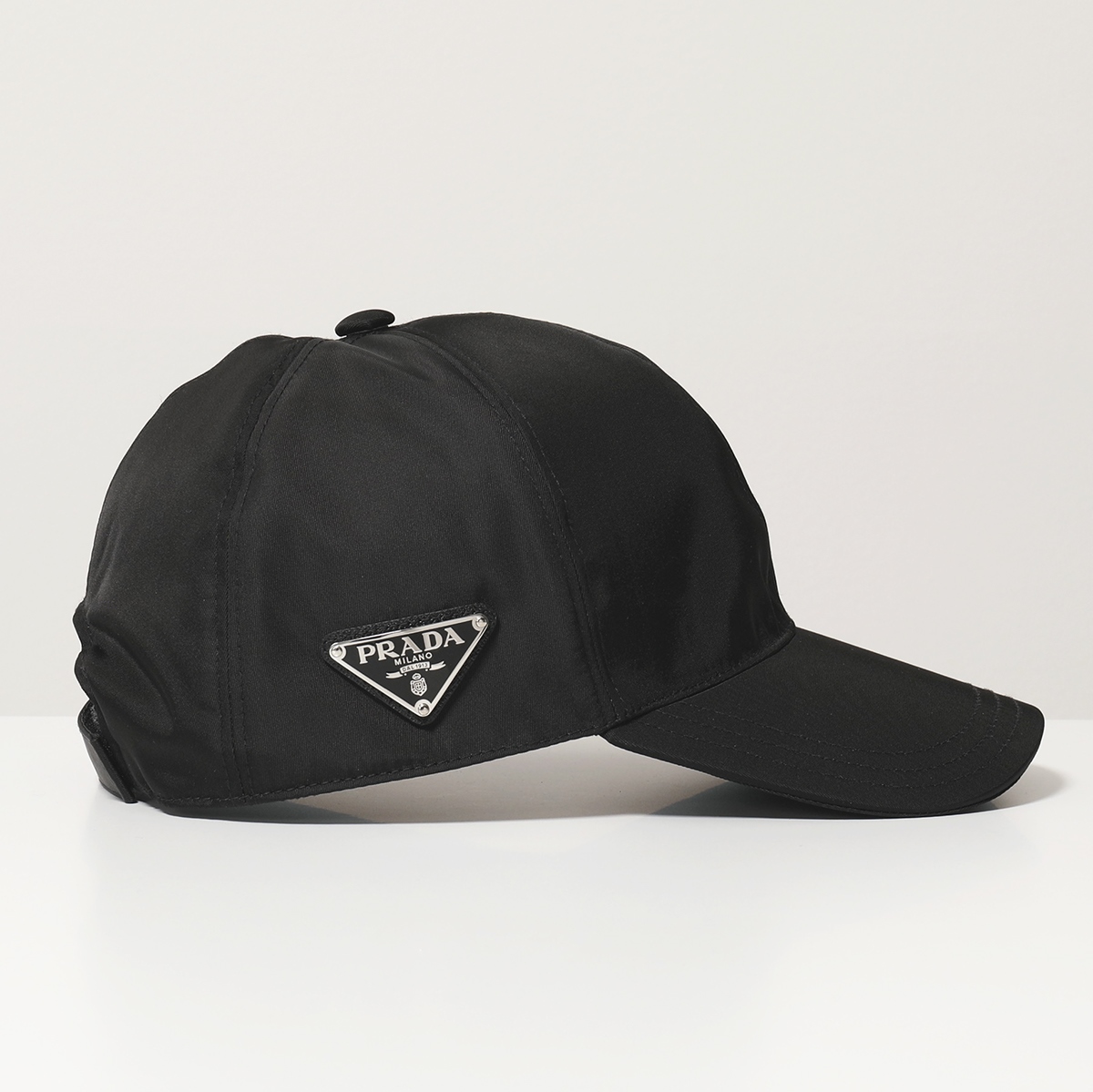プラダ コーデュロイ キャップ 三角ロゴ 黒 Mサイズ - 帽子