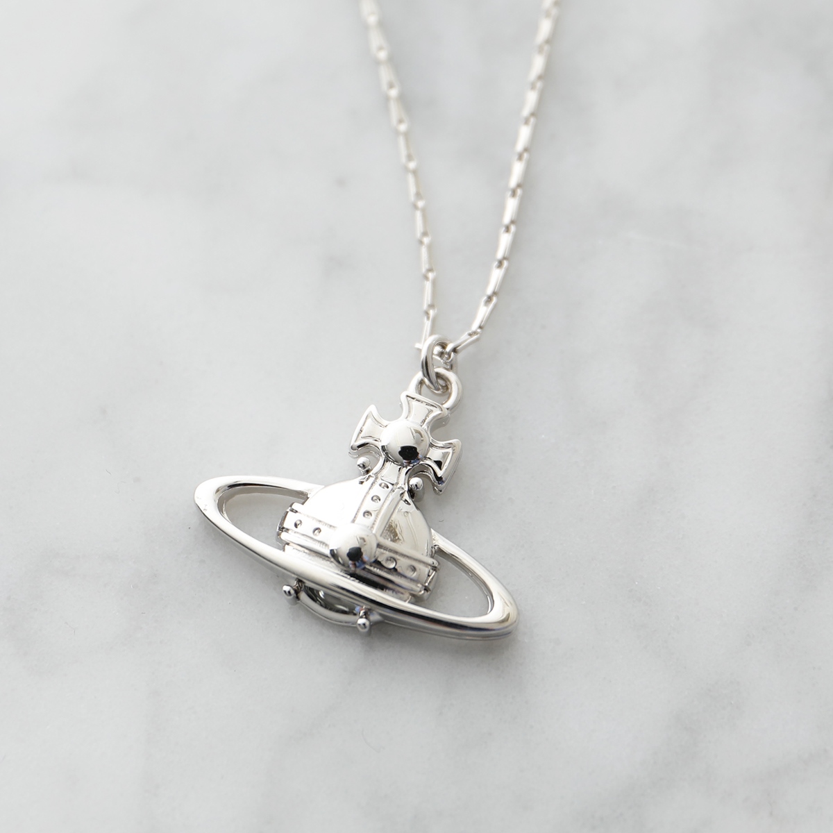 美品Viviennewestwood ペンダントネックレス Vivienne Westwood（ヴィヴィアンウエストウッド） ペンダント