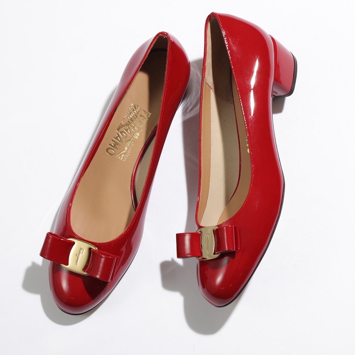 FERRAGAMO（フェラガモ） ヒールパンプス VARA 1 591964 740693 753641