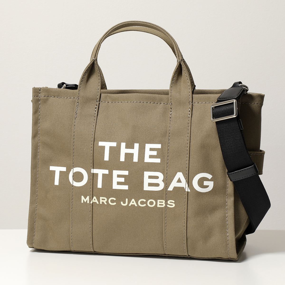 MARC JACOBS マークジェイコブス トートバッグ The Tote Bag
