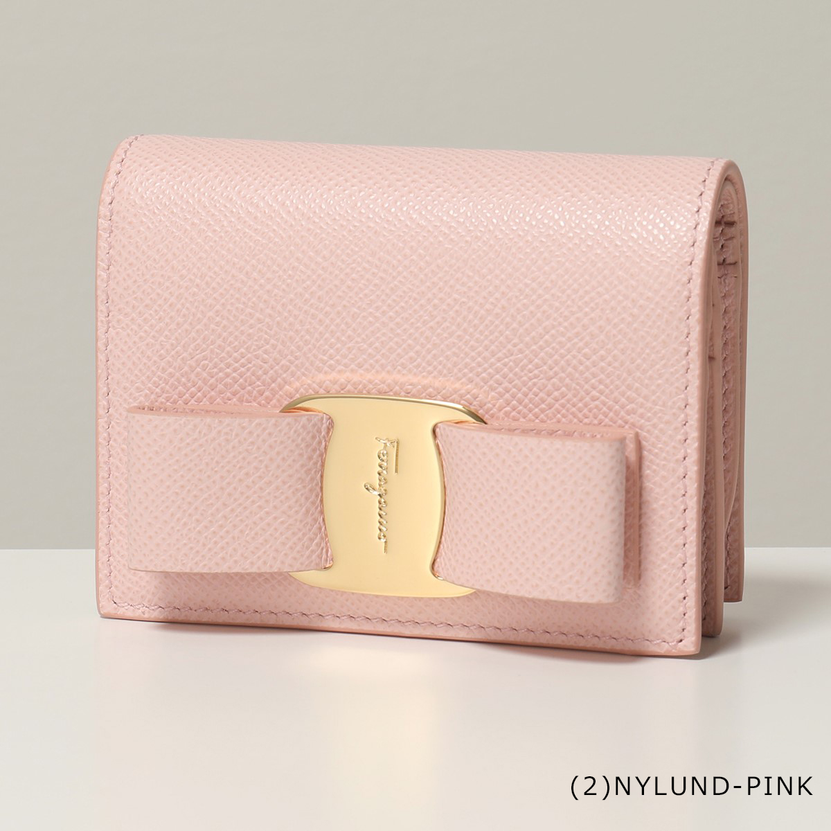 Salvatore Ferragamo フェラガモ　リボン　折り畳み財布　ヴィラ セール】SALVATORE FERRAGAMO 二つ折り財布 22 D515 ヴィラ