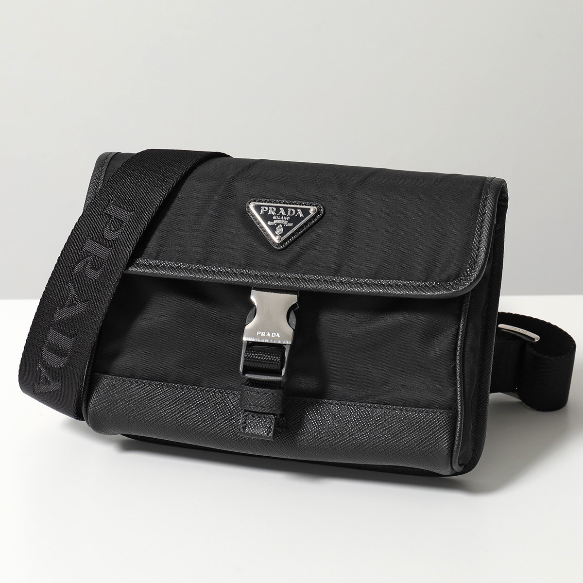 ★PRADA★RE-NYLONスマートフォンケース ショルダーバッグ2ZH109 プラダ PRADA PRADA スマートフォンケース 2ZH109 2DMH