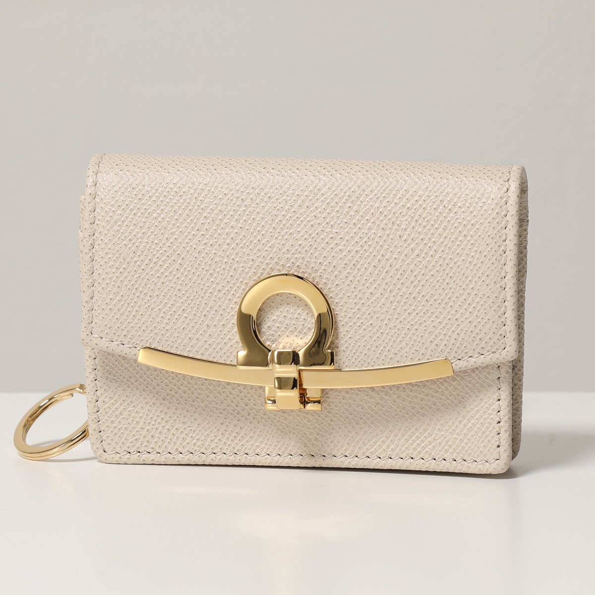 Salvatore Ferragamo フェラガモ スカーフ シルク 箱付き