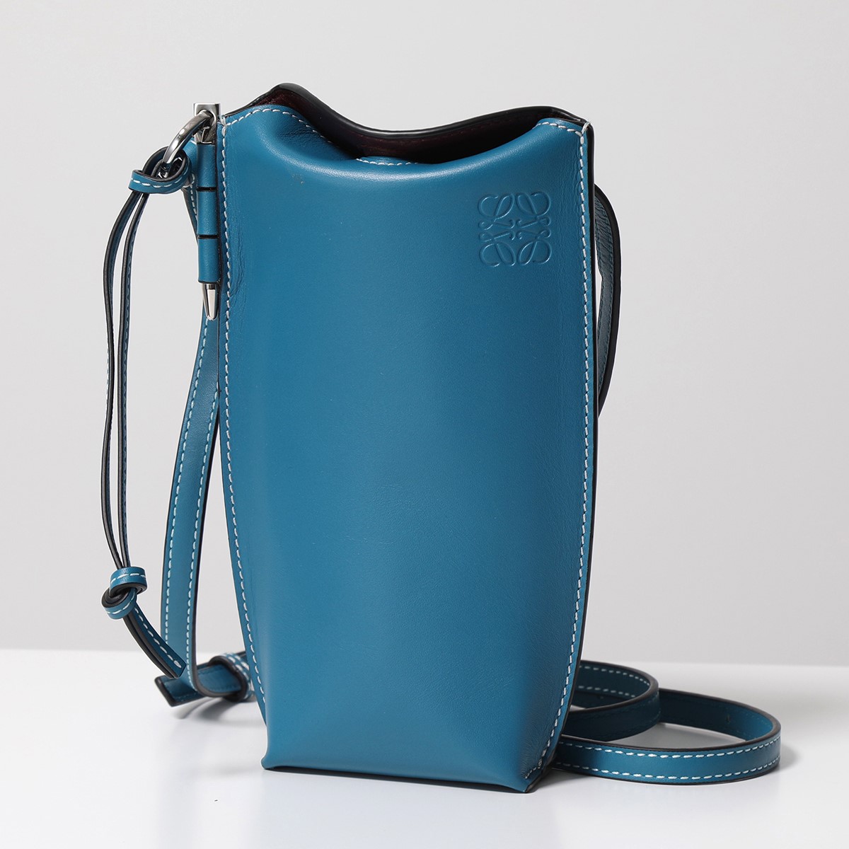 LOEWE ショルダーバッグ GATE POCKET C650Z42X34 LOEWE ロエベ ショルダーバッグ GATE POCKET ゲート ポケット