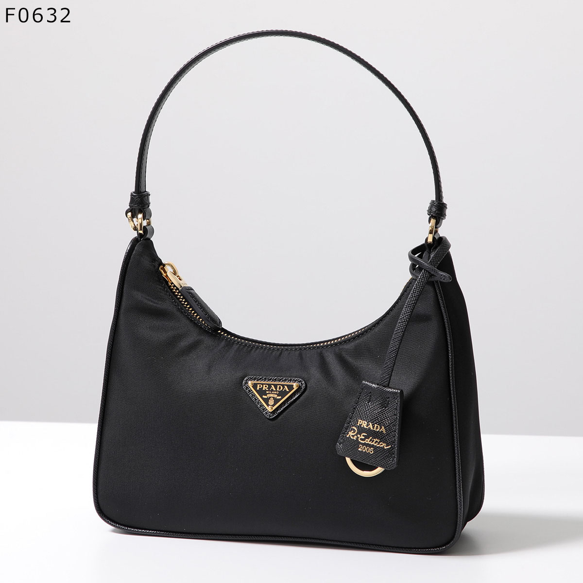 PRADA プラダ ナイロン ロゴプレート ハンドバッグ ブラック 良品 PRADA プラダ 三角ロゴ プレート ナイロン テスート ミニ