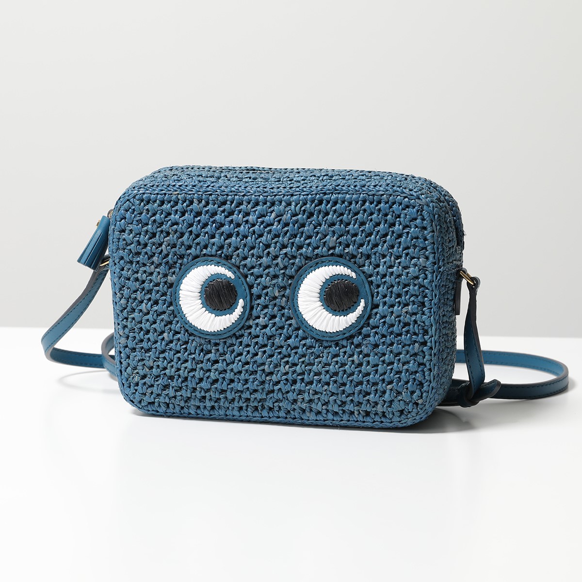 ANYA HINDMARCH アニヤハインドマーチ ショルダーバッグ Cross
