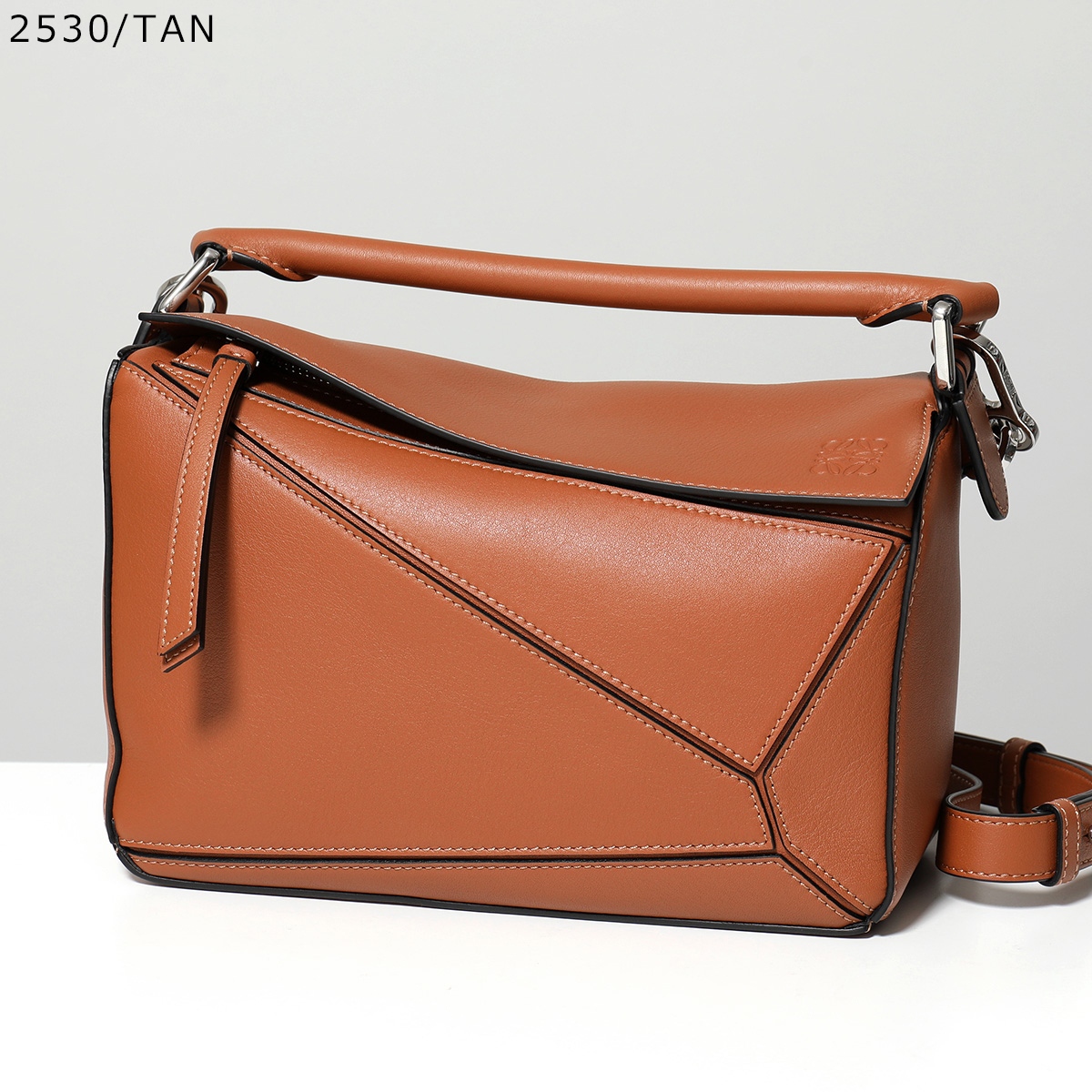 ✨️LOEWE ロエベ ハンドバッグ 楽天市場】LOEWE ロエベ ハンドバッグ PUZZLE SMALL BAG パズル