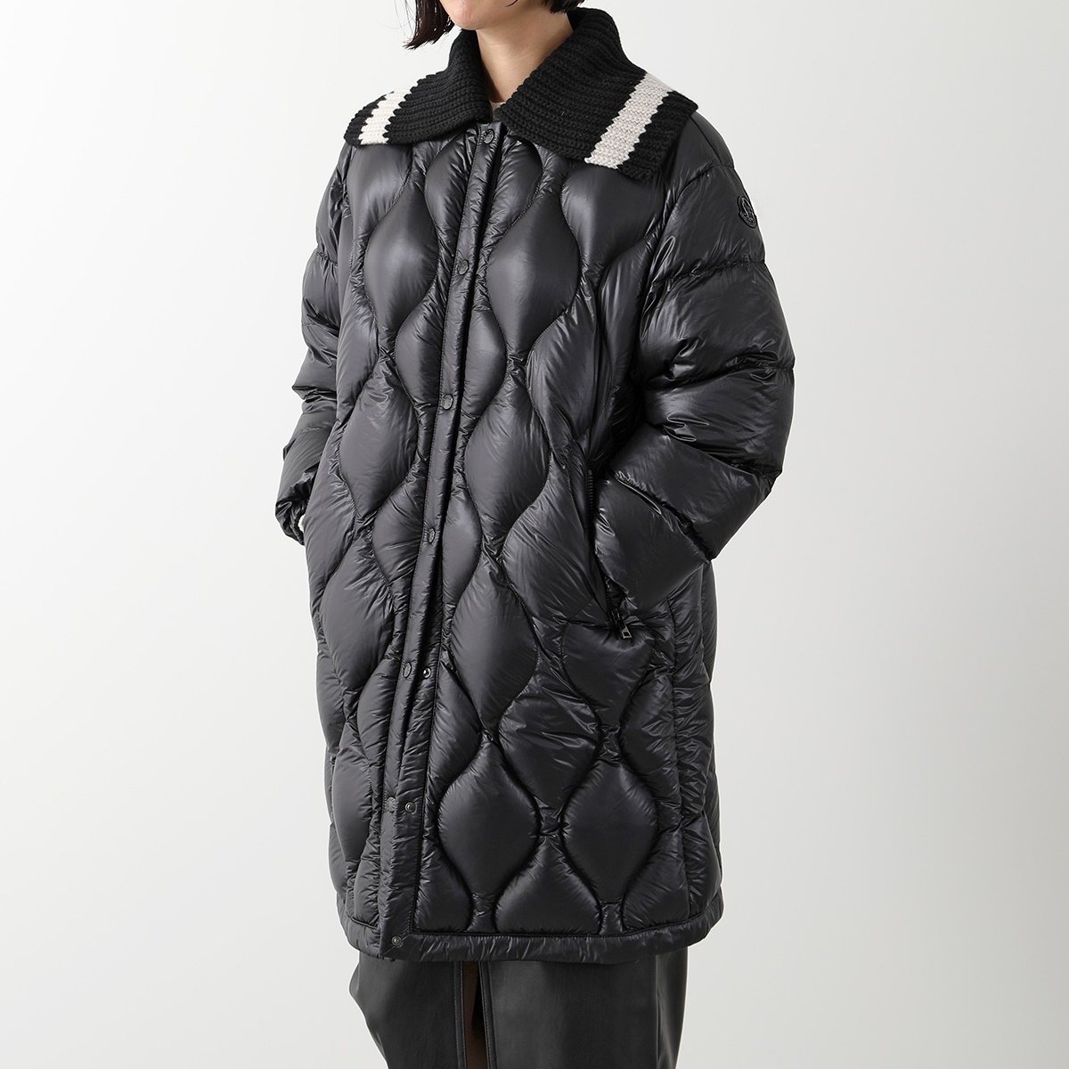 MONCLER モンクレール ダウンジャケット AGALOPS 1C00024 595B1 レディース ナイロン ニット ウール カシミヤ ノーカラー  ミドル丈 ロゴ 999 : 341220243 : インポートセレクトmusee - 通販 - Yahoo!ショッピング