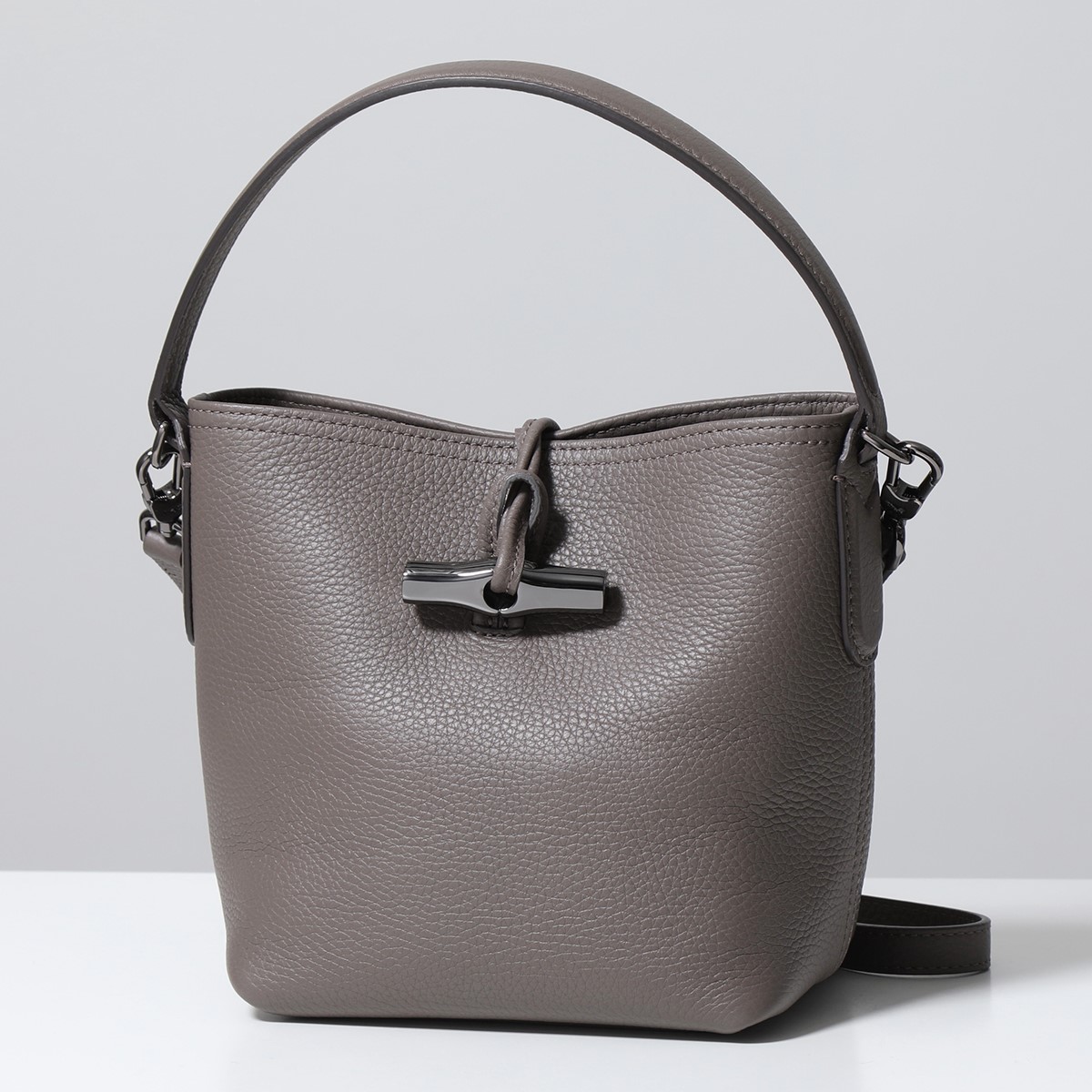 美品 ロンシャン LONGCHAMP ロゾ レザー トップハンドル S グレー LONGCHAMP（ロンシャン） ハンドバッグ ROSEAU ESSENTIAL S ロゾ