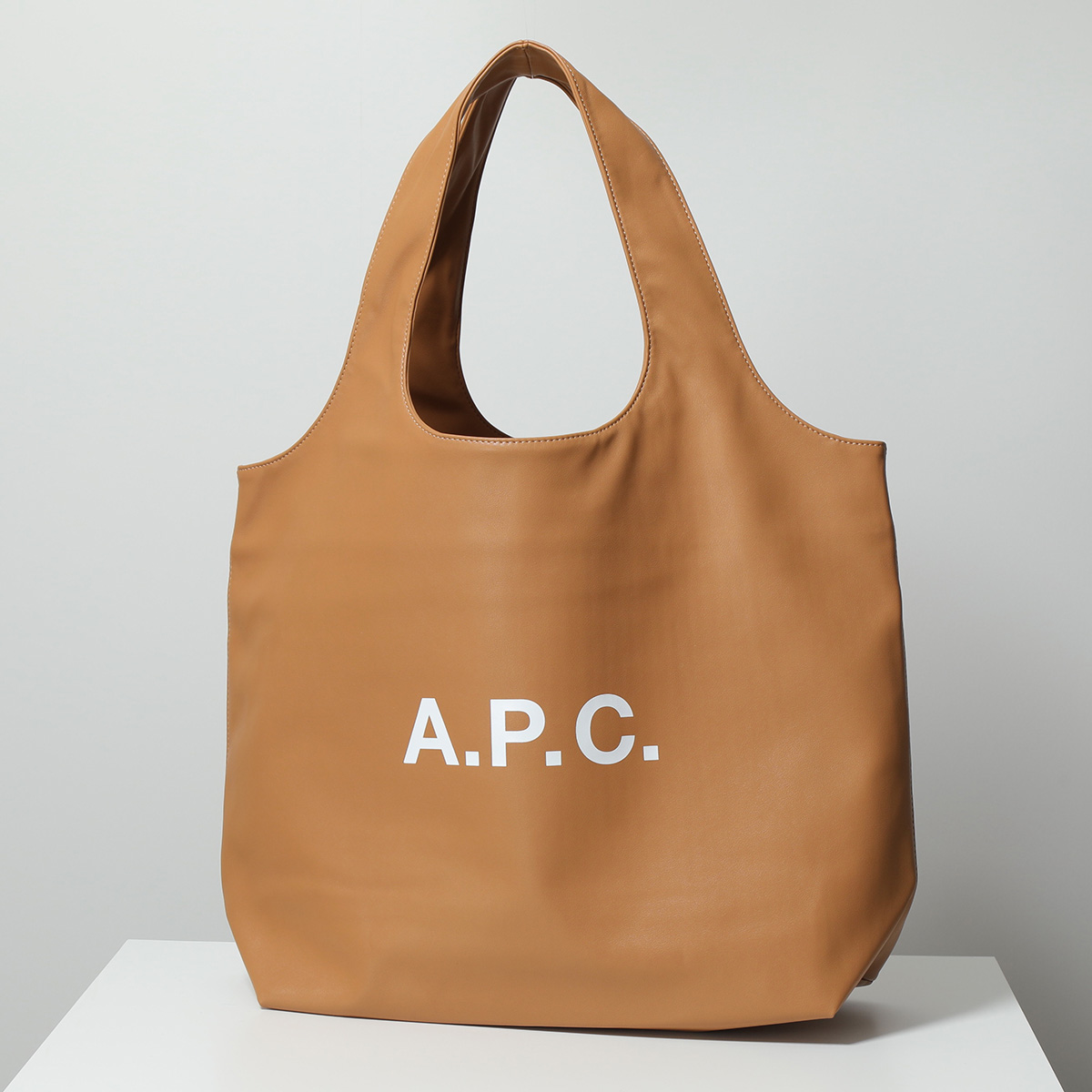 A.P.C トートバッグの商品一覧 通販 - Yahoo!ショッピング