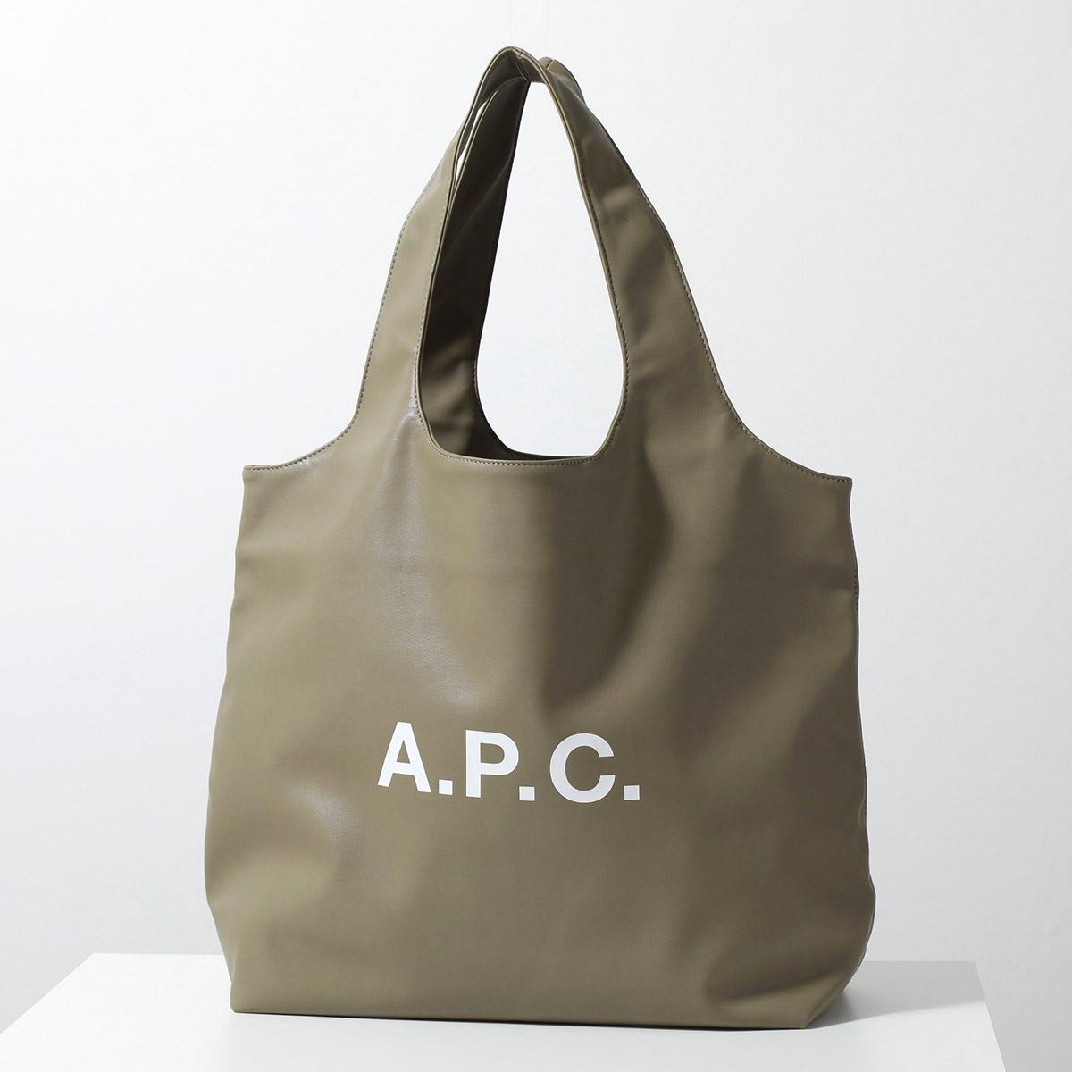 A.P.C. アーペーセー 切り替えしトートバッグ カーキ - バッグ