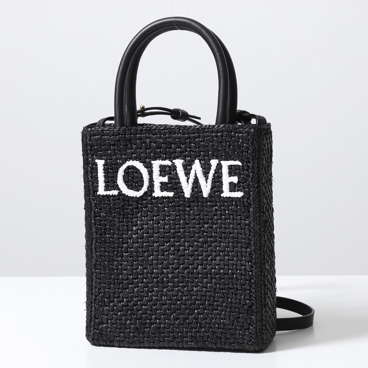 ロエベLOEWEカデナ付きハンドバッグショルダーバッグボストンバッグ黒ブラック ロエベLOEWEカデナ付きハンドバッグショルダーバッグボストン