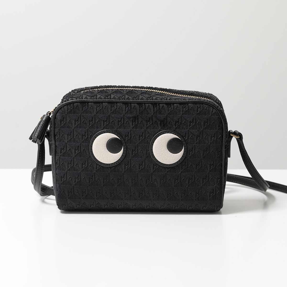 ANYA HINDMARCH アニヤハインドマーチ ショルダーバッグ Cross Body Eyes Velvet アイズ 173087 173094  173117 レディース ベルベット 鞄 カラー3色 : 350403053 : インポートセレクトmusee - 通販 - Yahoo!ショッピング