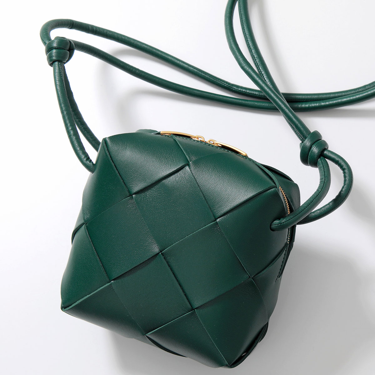 BOTTEGA VENETA ボッテガヴェネタ ショルダーバッグ CASSETTE