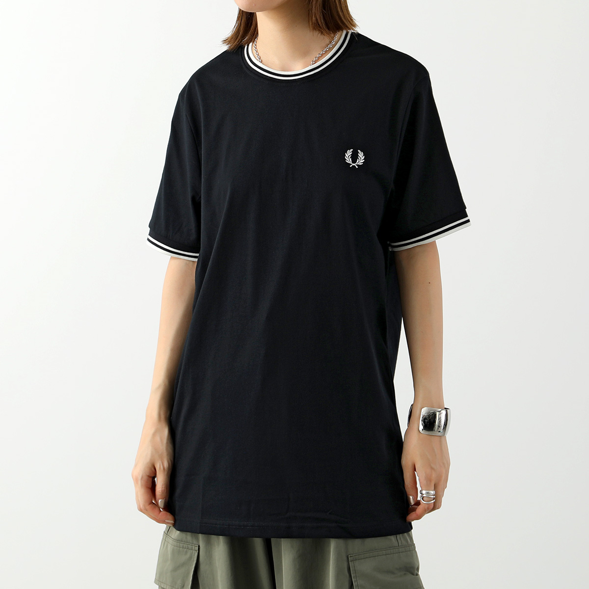 Fred Perry フレッドペリー 半袖Tシャツ 黒 Fred Perry フレッドペリー Tシャツ 訳あり アウトレット : 5445